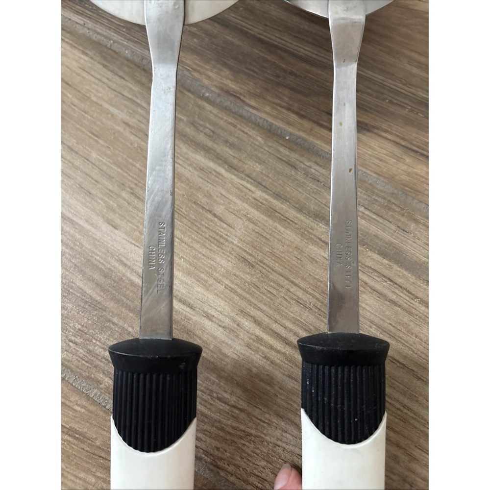 2 Vintage EKCO‎ Kitchen Utensils Black Handles Grandma Core - Picture 3 of 6